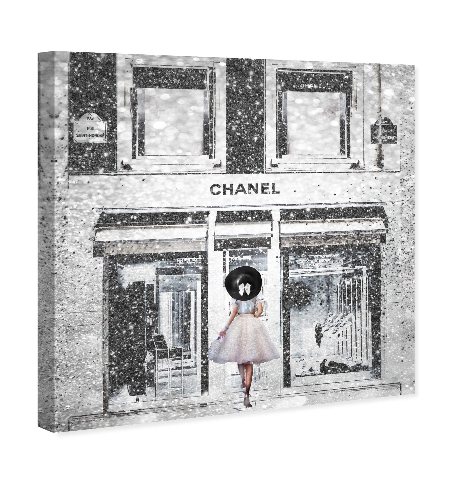 Amazon.com: Oliver Gal 'Queen of the Store' The Fashion Wall Art